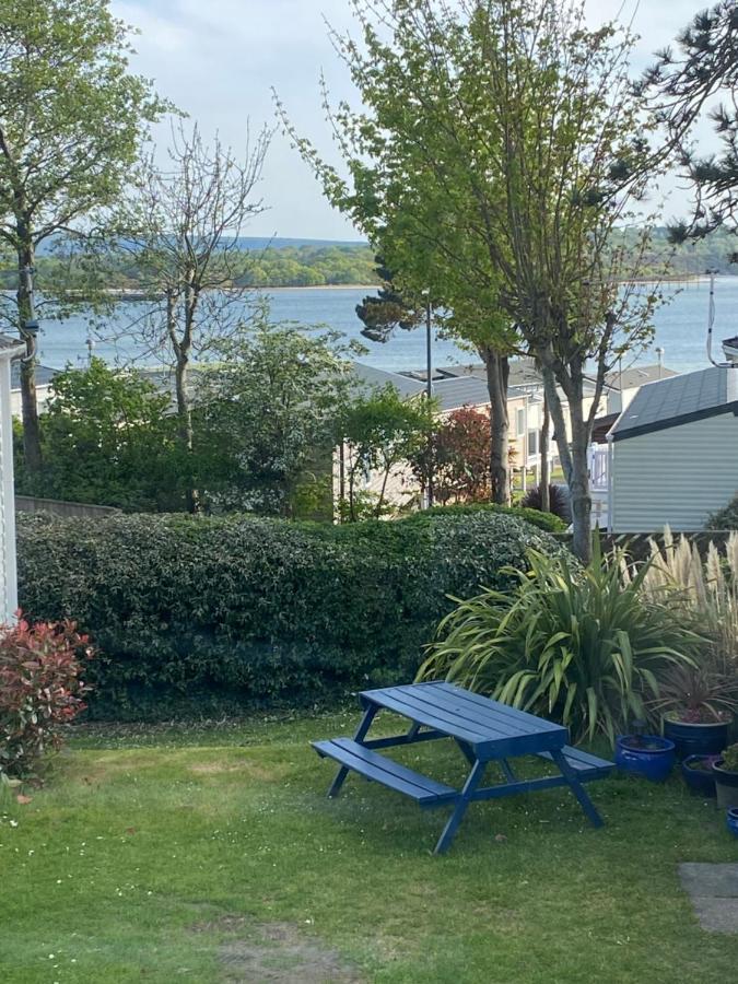 Juani Appartement Poole Buitenkant foto