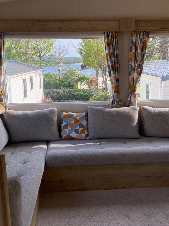 Juani Appartement Poole Buitenkant foto