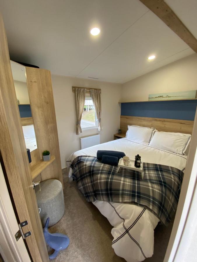 Juani Appartement Poole Buitenkant foto
